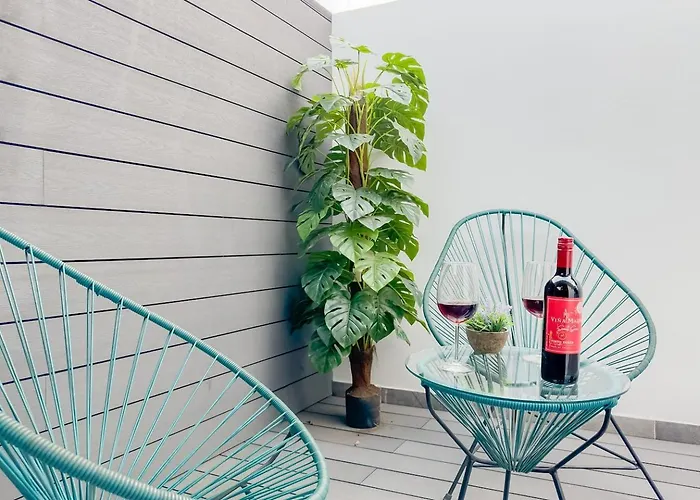 Apartamento Heart Of Citycozy W Balcony & Wifi *